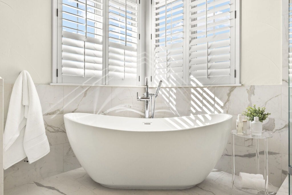 Luxury Bathroom Soaking Tub